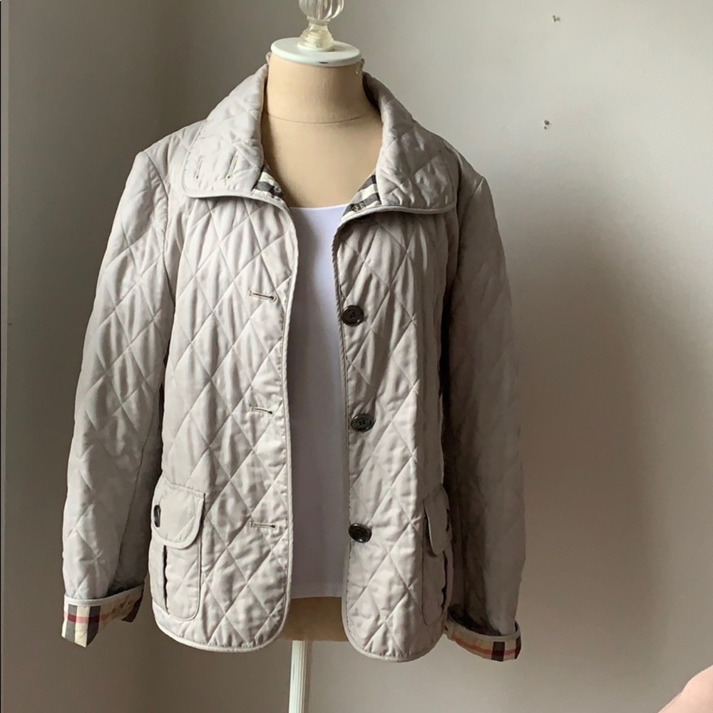 Burberry Brit quilt lightweight jacket.